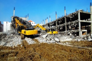 Canada’s largest heavy equipment show attracts crowds, big iron.
